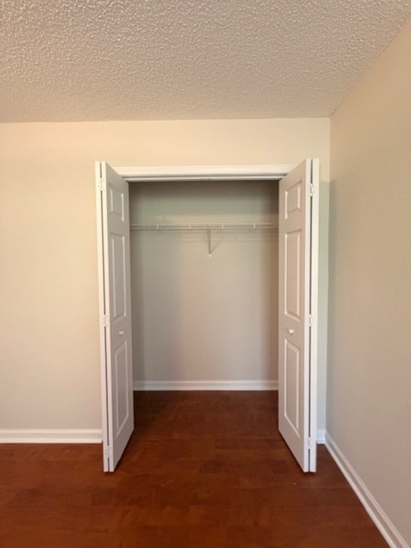 Building Photo - 412 Killian Green Dr