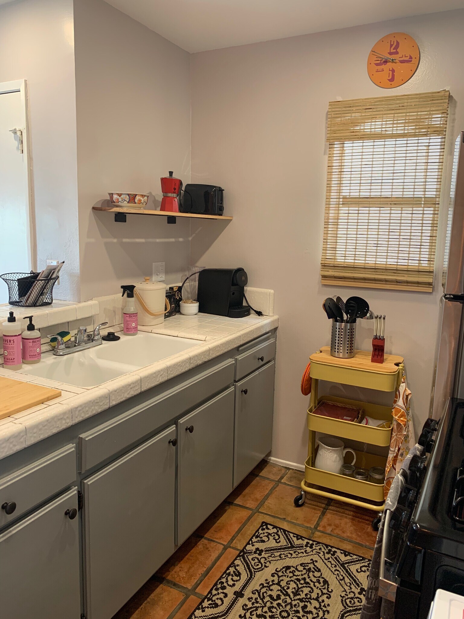 Kitchen - 2404 Pacific Ave