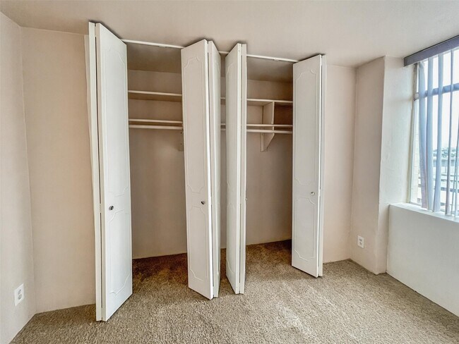 Building Photo - 7520 Hornwood Dr
