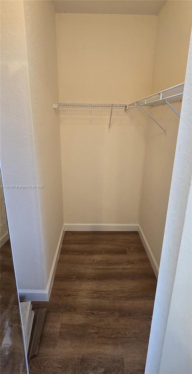 Building Photo - 3320 NE 13th Cir Dr