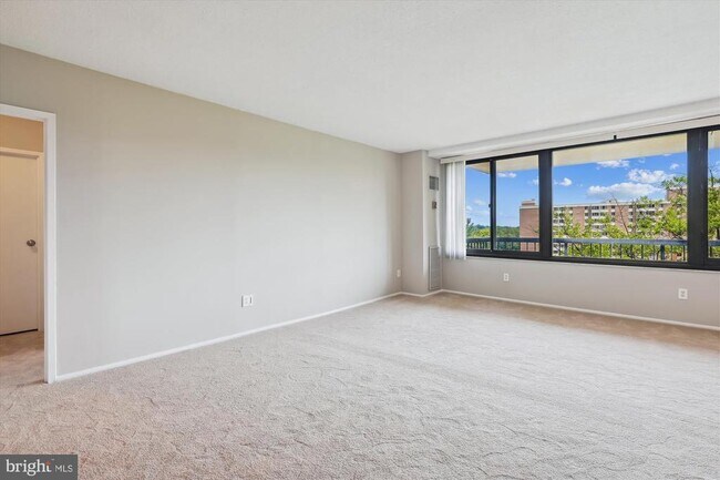 Building Photo - 5500 Holmes Run Pkwy