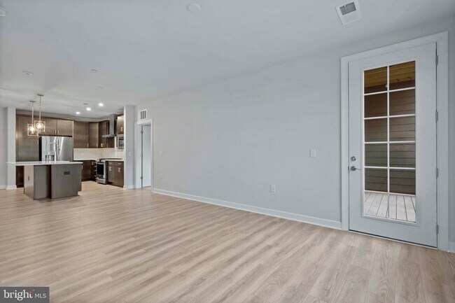 Building Photo - 3927 Fair Ridge Dr