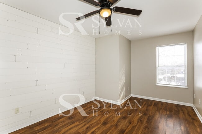 Building Photo - Rest. Relax. Recharge. Home awaits!