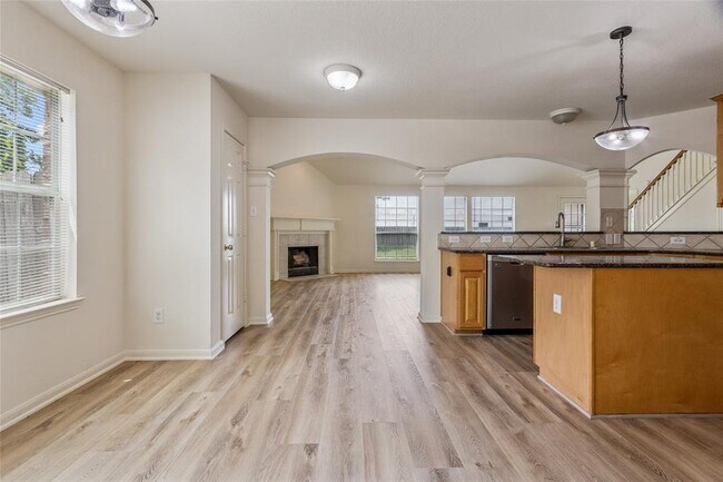 Building Photo - 1623 Brazos Gate Dr