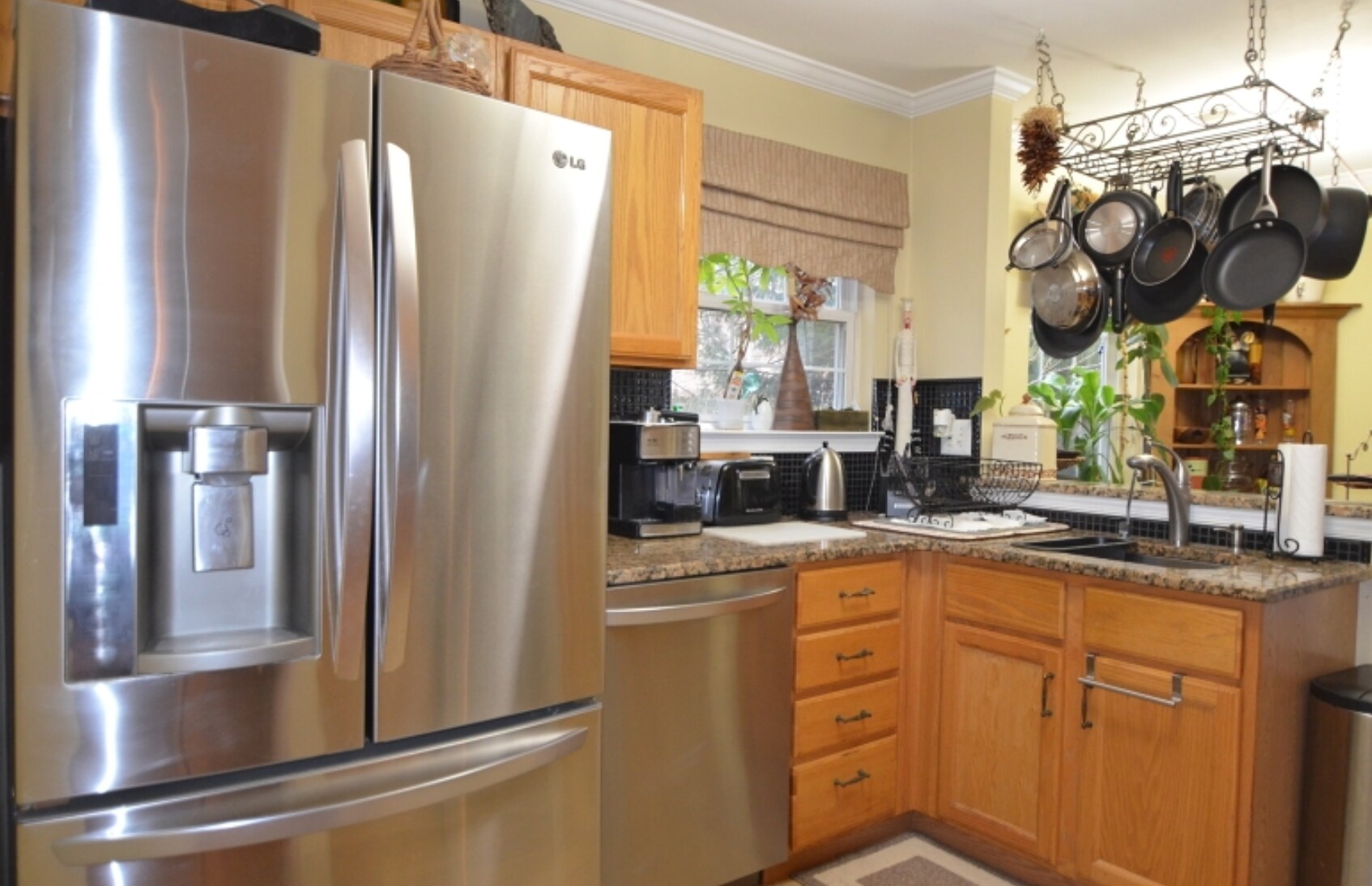 Building Photo - 328 Enclave Ln