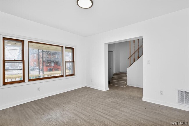 Building Photo - 609 22nd St