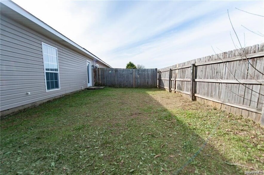 Building Photo - 133 Pine Meadows Cir