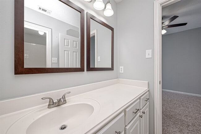 Building Photo - 4907 Mountain Fork