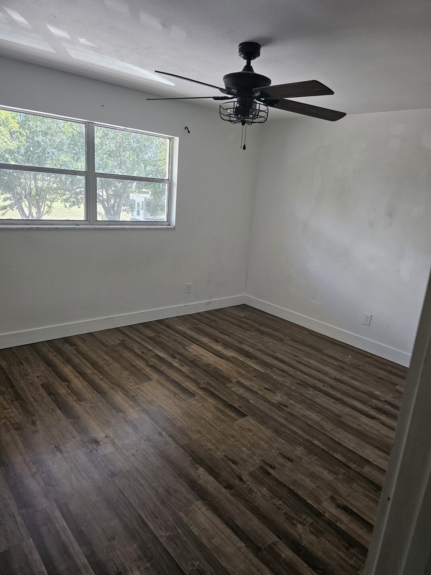 Building Photo - 1560 Colonial Blvd