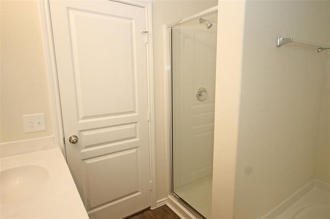 Building Photo - 4415 Iron Horse Dr