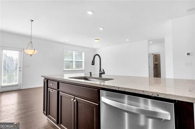 Building Photo - 5930 Neisler Rd