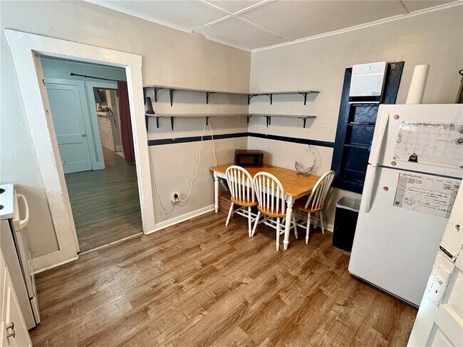 Building Photo - 1145 16th Ave S