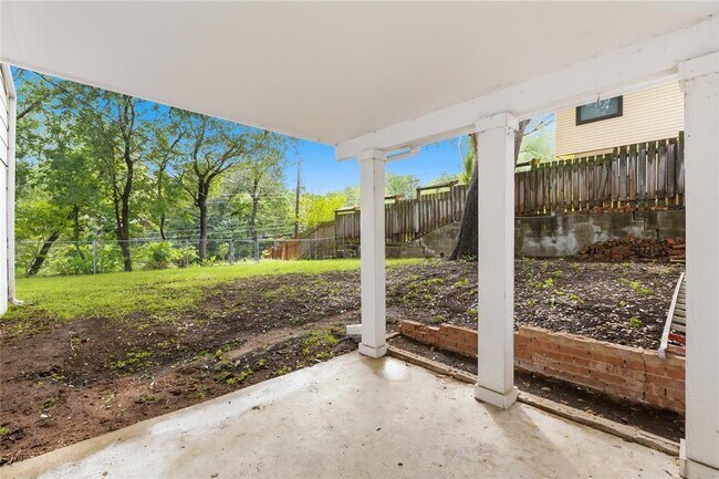 Building Photo - 1613 Sunnyvale St