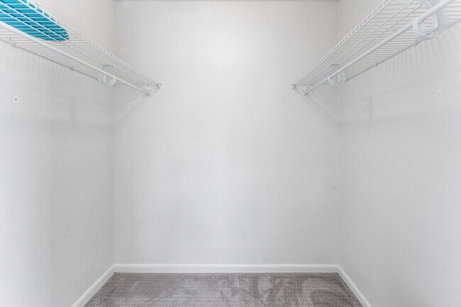 Building Photo - 816 Windermere Way