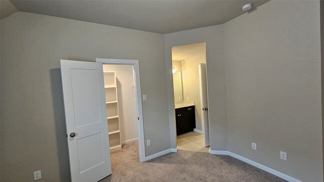 Building Photo - 29634 Sterling Knoll Dr