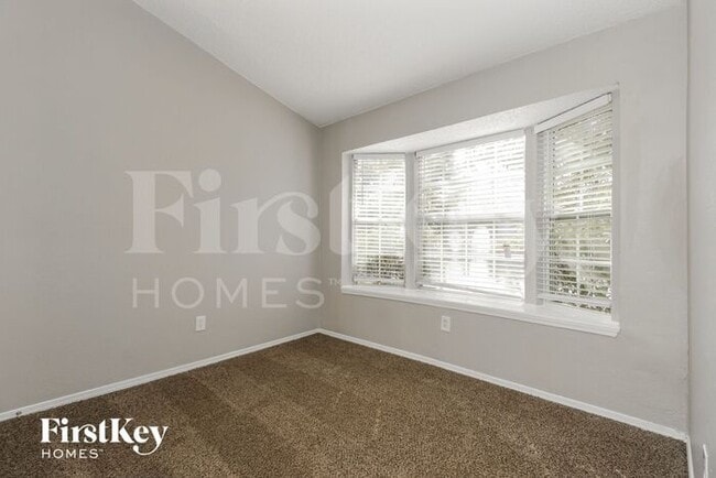 Building Photo - 1705 Wallingford Dr