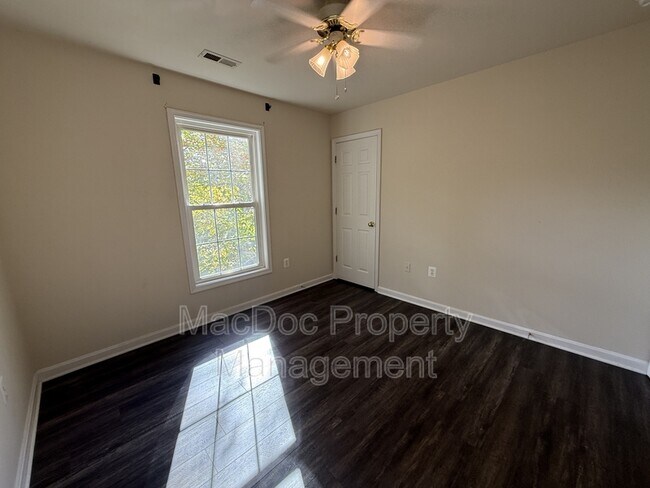 Building Photo - 241 Cambridge St