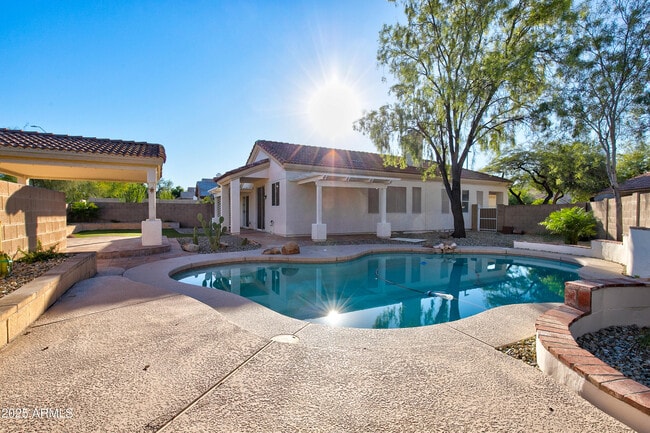 Building Photo - 4402 E Creosote Dr