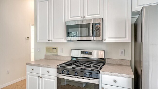 Building Photo - 6715 Pebble Beach Way