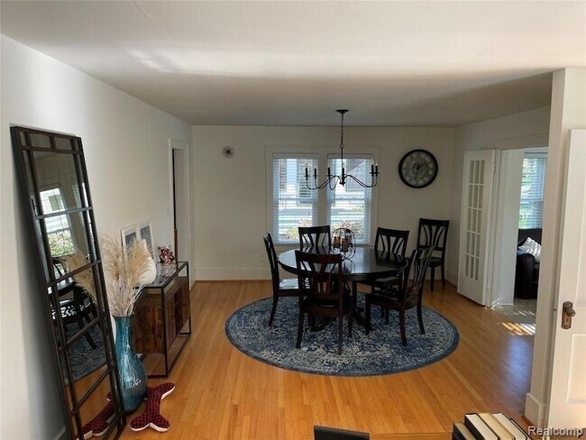 Building Photo - 531 Oakland Ave