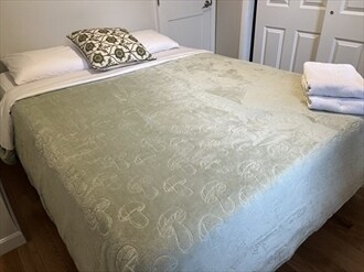 Building Photo - 40 Grove St