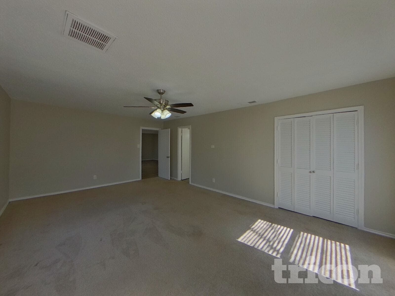 Building Photo - 737 SE 3rd St