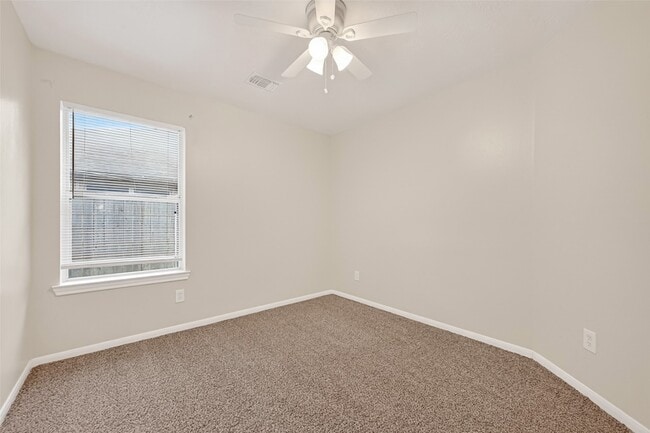 Building Photo - 22938 Sugar Bear Dr