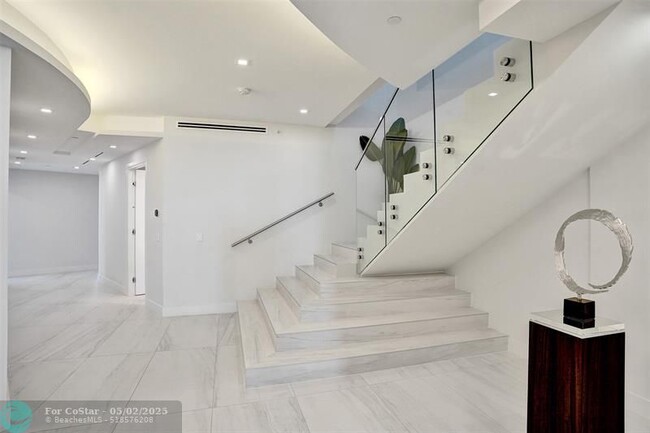 Building Photo - 701 N Fort Lauderdale Beach Blvd