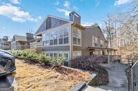 Building Photo - 2006 Riverview Dr