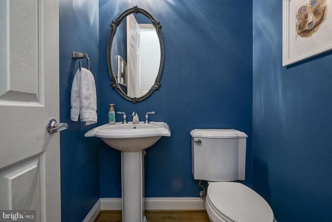 Building Photo - 610 Eden Pl