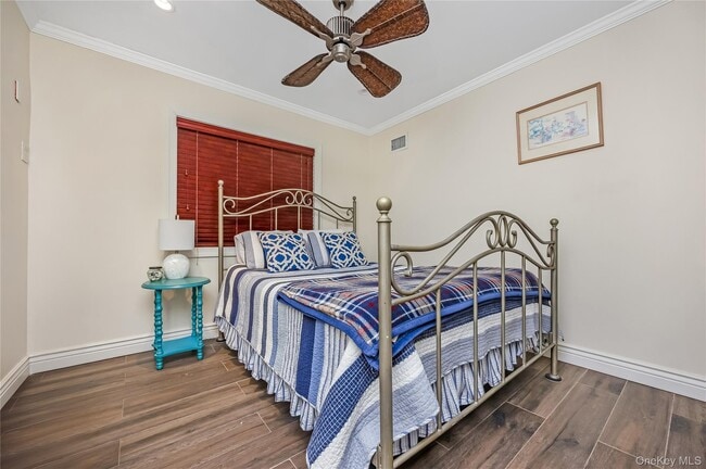 Building Photo - 1051 Oceanfront