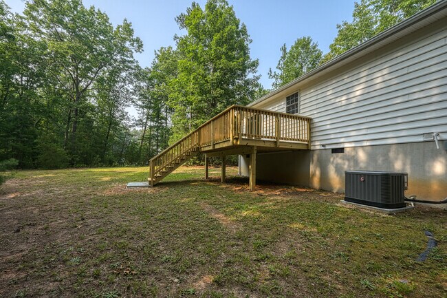Building Photo - 2416 Horseshoe Bend Dr