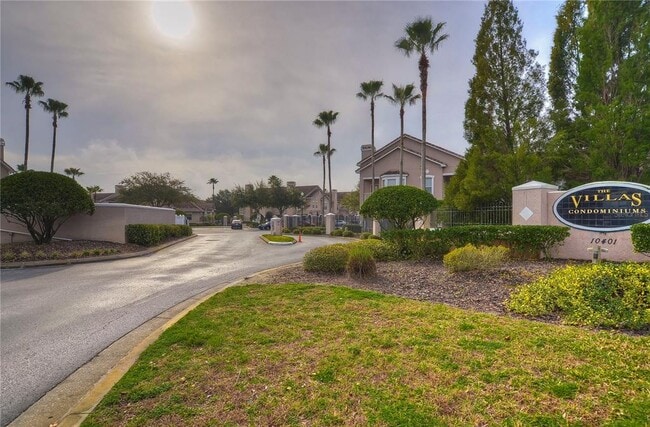 Building Photo - 17942 Villa Creek Dr