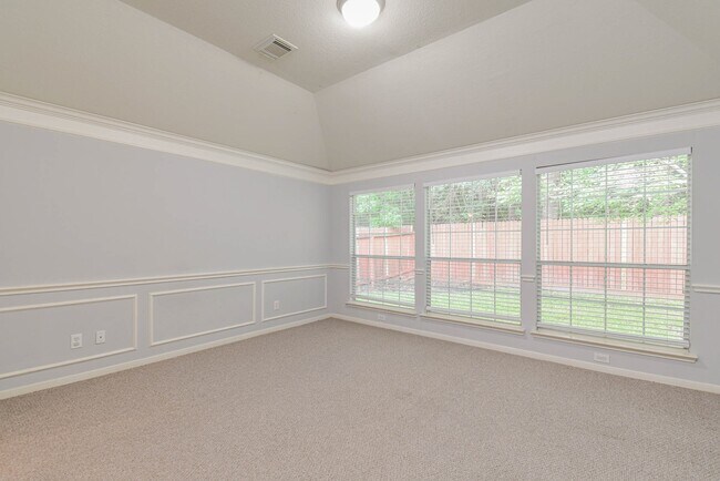 Building Photo - 430 Spindle Ridge Dr