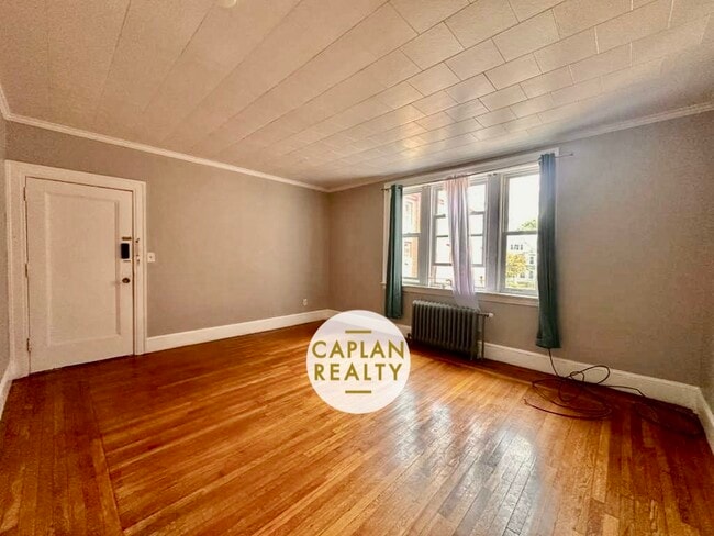 Building Photo - 94 Norton St