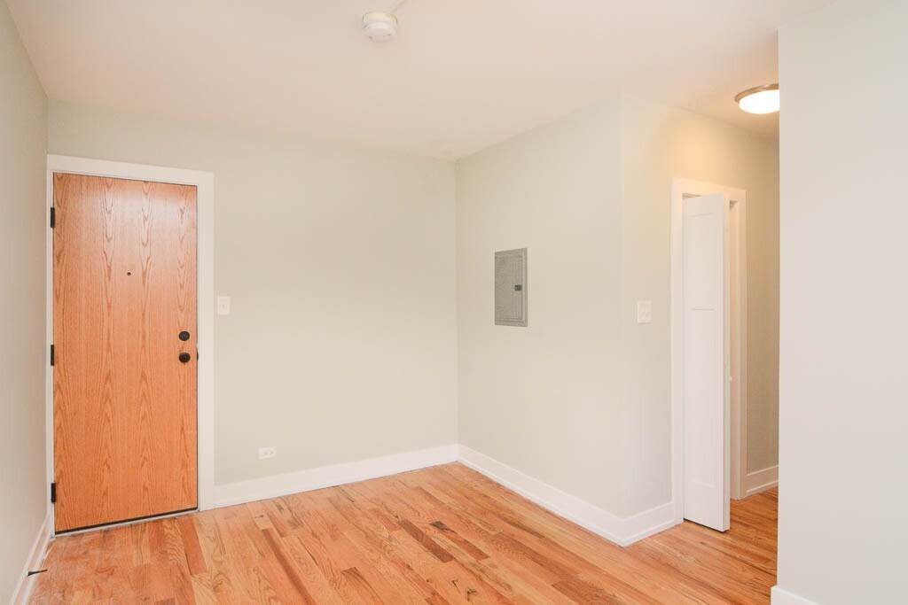 Building Photo - 2915 N Mildred Ave