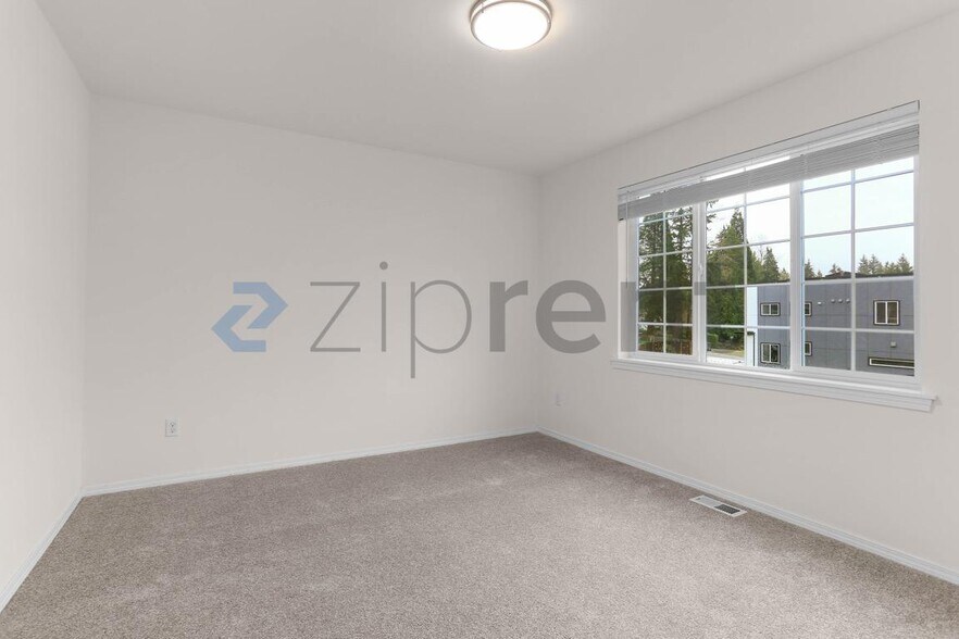 Building Photo - 18507 26th Ave SE