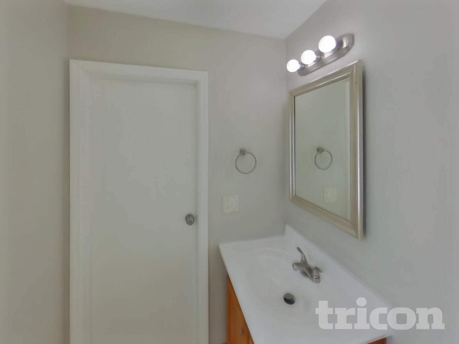 Building Photo - 1235 Casa Solana Dr