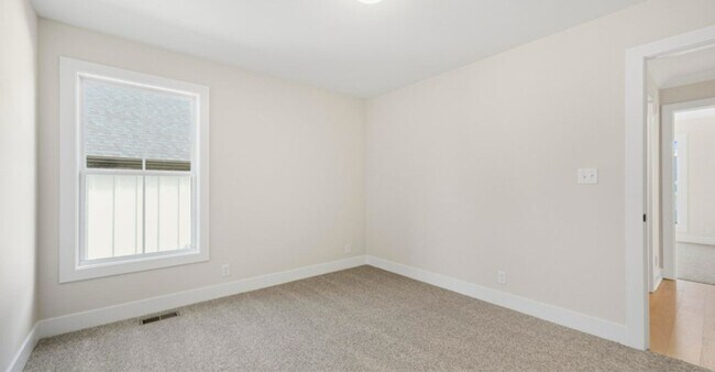 Building Photo - 12118 Cypress Ridge Dr