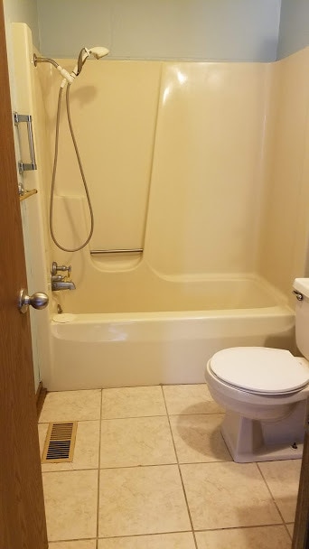 Bath has tub/shower - 119 Columbia Dr