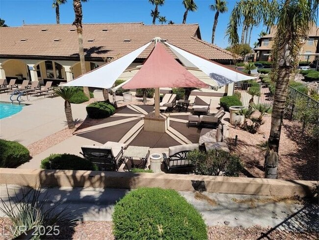 Building Photo - Beautifully updated 1-bedroom, 1-bath upstairs unit in a peaceful gated community!