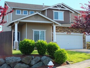 Building Photo - 3 bedroom 2 Bath House in Stanwood!
