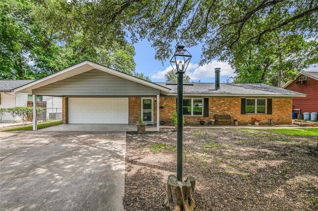 Primary Photo - 1300 Clearfield Dr