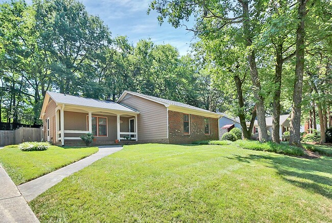 Building Photo - Exquisite South Charlotte Ranch, Move-In R...