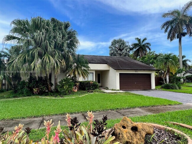 Building Photo - 10511 SW 145th Ct