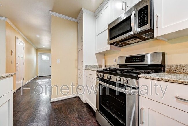 Building Photo - 1115 N Billen Ave