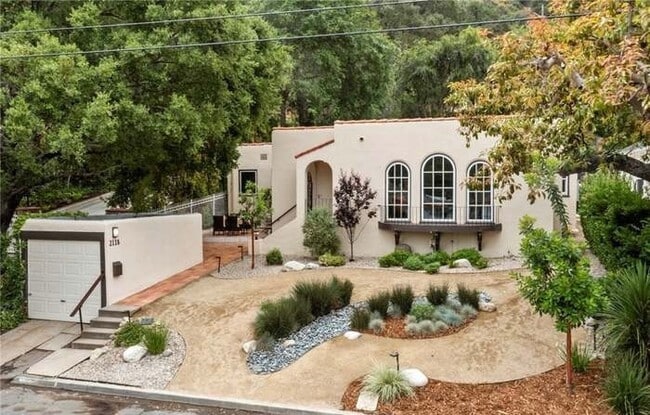 Building Photo - 2118 Glen Ivy Dr