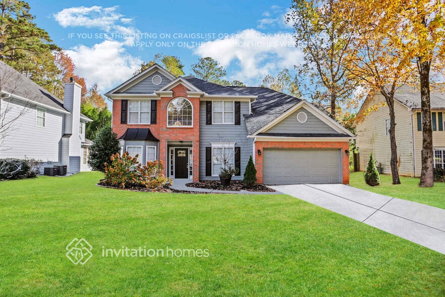 Primary Photo - 1521 Green Oak Cir NW