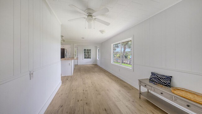 Building Photo - Completely Remodeled Home With Stunning Ri...