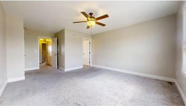 Building Photo - 754 Sedgegrass Dr